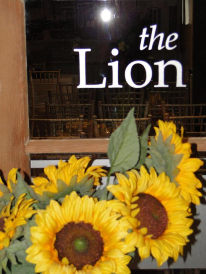 Hotel The Lion Waddesdon Exterior foto